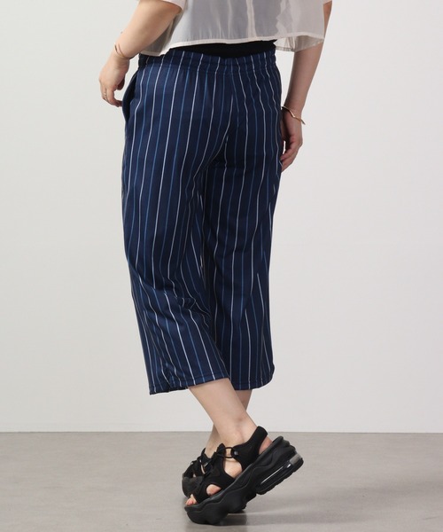 Ree&Mee（リーアンドミー）の「Ree&Mee ひんやり冷感加工 リラックス イージー パンツ 7分丈（ルームウェア/パジャマ・レディース・ベージュ系その他/ブルー系その他/レッド系その他/ホワイト系その他/ブラック系その他/ブラック系その他2/ブルー系その他2/ブルー系その他3・FREE）」の16枚目の写真