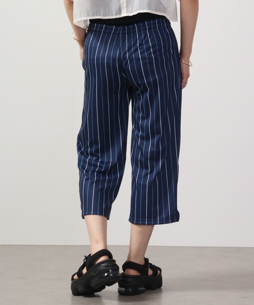 Ree&Mee（リーアンドミー）の「Ree&Mee ひんやり冷感加工 リラックス イージー パンツ 7分丈（ルームウェア/パジャマ・レディース・ベージュ系その他/ブルー系その他/レッド系その他/ホワイト系その他/ブラック系その他/ブラック系その他2/ブルー系その他2/ブルー系その他3・FREE）」の17枚目の写真