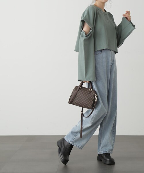 FREE'S MART(フリーズマート)の「【ピンクカラーWEB限定】◆肩スリットショート丈スウェット(スウェット・レディース・ピンク/ブラック/ホワイト/グリーン・FREE)」の7枚目の写真