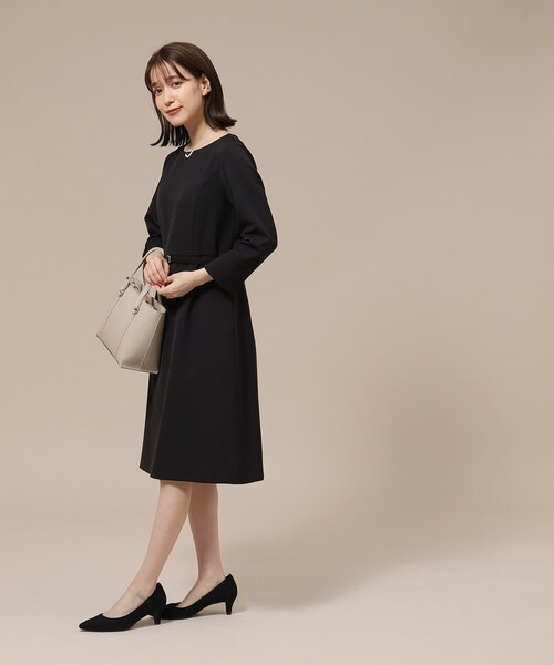 SHOO・LA・RUE（シューラルー）の「◆【洗える】ダブルクロスベルト付きワンピース（共布ベルト付き）【CIRCRIC】（ワンピース・レディース・ブルー系その他5/ベージュ系その他7/ブラック系3・05/02/04/03/01）」の7枚目の写真