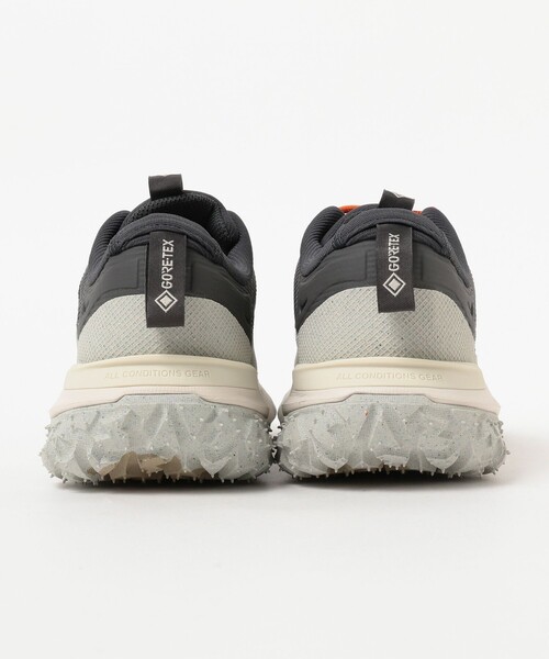 ACG（エィシージー）の「NIKE / ACG Mounitan Fly 2 Low GORE-TEX（スニーカー・メンズ・チャコールグレー・26.5cm/27.5cm/27.0cm/28.0cm/26.0cm）」の3枚目の写真