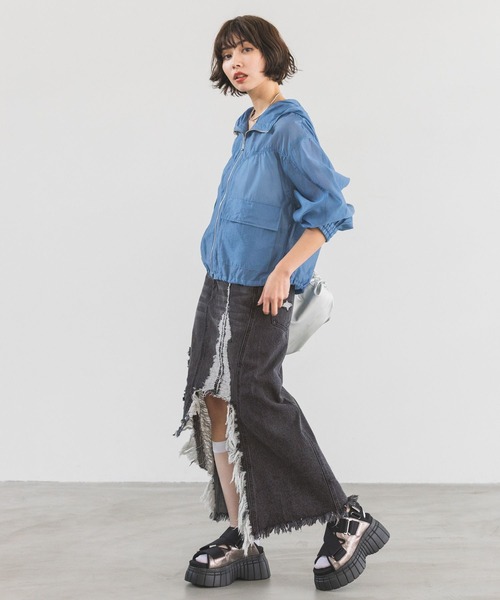 PAGEBOY（ページボーイ）の「シアーフードブルゾン（ブルゾン・レディース・オフホワイト/チャコールグレー/ブルー・FREE）」の11枚目の写真