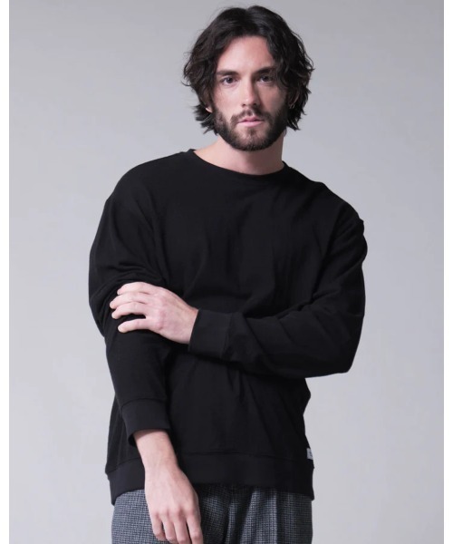 BANKS（バンクス）の「CREW/BANKS(バンクス)カジュアル無地スウェットトレーナー（スウェット・メンズ・グレー/ブラック・MEDIUM/LARGE/X-LARGE）」の2枚目の写真