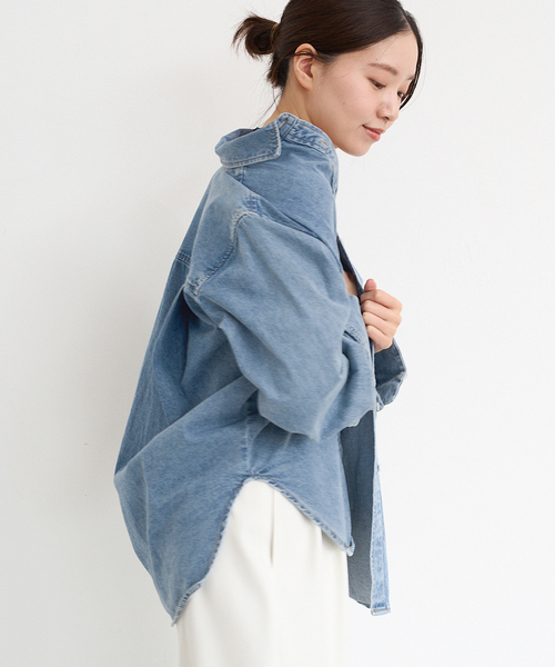 IENA（イエナ）の「《追加》デニムベーシックシャツ（シャツ/ブラウス・レディース・ブルー系その他・36/38）」の10枚目の写真