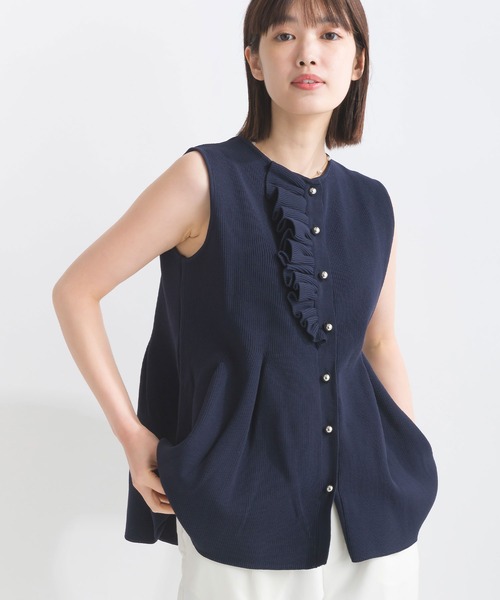 PICCIN（ピッチン）の「【WEB限定】ポリスポンジフロントフリルニットジレ（ベスト・レディース・オフホワイト/ネイビー・M/L）」の2枚目の写真