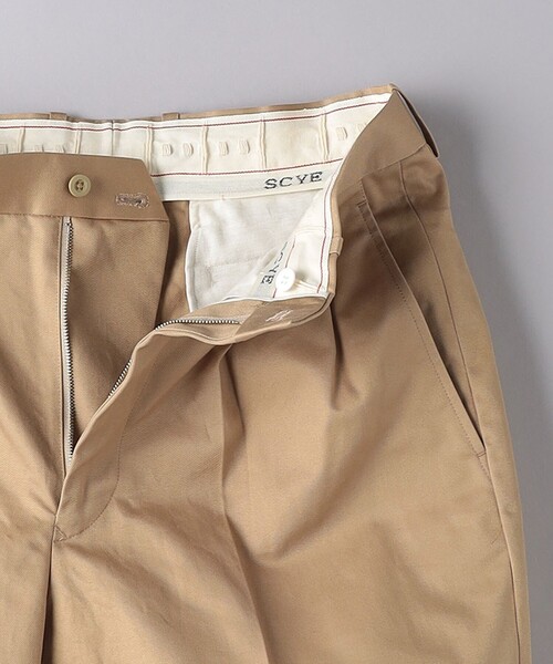 SCYE BASICS(サイベーシックス)の「<SCYE BASICS> Cotton Tapered Pleated Trousers/コットン テーパード プリーツ トラウザーズ(チノパンツ・メンズ・ベージュ/ネイビー・36/38/40)」の8枚目の写真