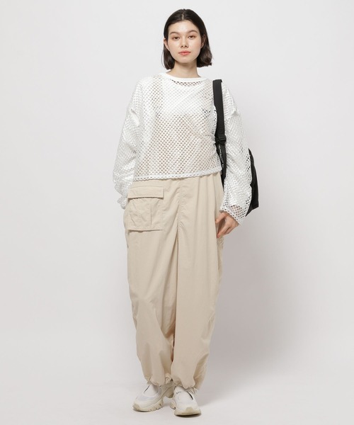 niko and...(ニコアンド)の「スリットスリーブメッシュプルオーバー(Tシャツ/カットソー・レディース・ピンク/グレー/オフホワイト・SHORT/TALL)」の6枚目の写真