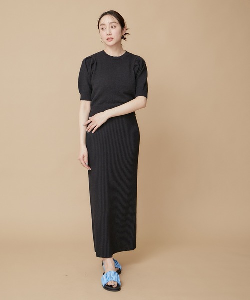 le cercle ADAM ET ROPE'（ルセルクルアダムエロペ）の「【セットアップ対応】ブークレハーフスリーブニットプルオーバー（ニット/セーター・レディース・ベージュ/ブラック/ブルー系その他5・FREE）」の4枚目の写真