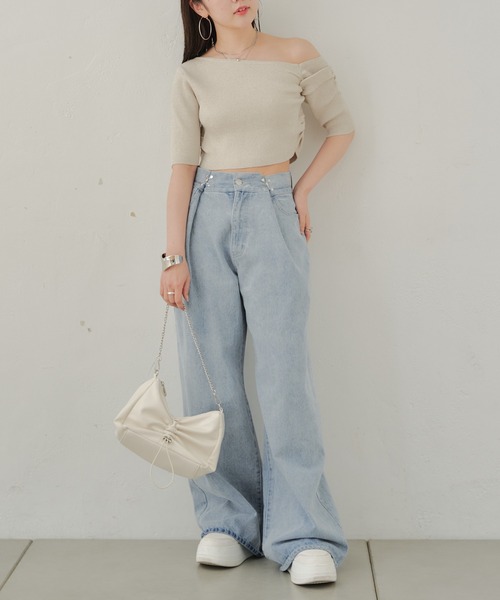 Chico(チコ)の「5分袖ワンショルラメニット(ニット/セーター・レディース・ホワイト/ブラック/ライトベージュ/ブルー・FREE)」の15枚目の写真