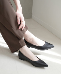 AmiAmi（アミアミ）の「究極の履き心地！1cmヒール抗菌消臭ポインテッドトゥフラットパンプス（パンプス）」