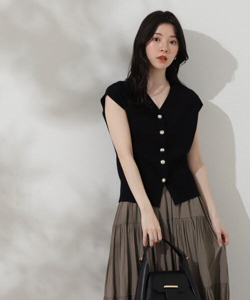 PROPORTION BODY DRESSING(プロポーションボディドレッシング)の「金ボタン付きニットベスト / 1214170511(ニット/セーター・レディース・ピンク/ブルー/ブラック・FREE)」の8枚目の写真