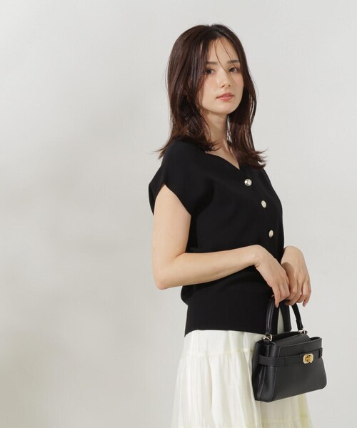 PROPORTION BODY DRESSING(プロポーションボディドレッシング)の「金ボタン付きニットベスト / 1214170511(ニット/セーター・レディース・ピンク/ブルー/ブラック・FREE)」の10枚目の写真