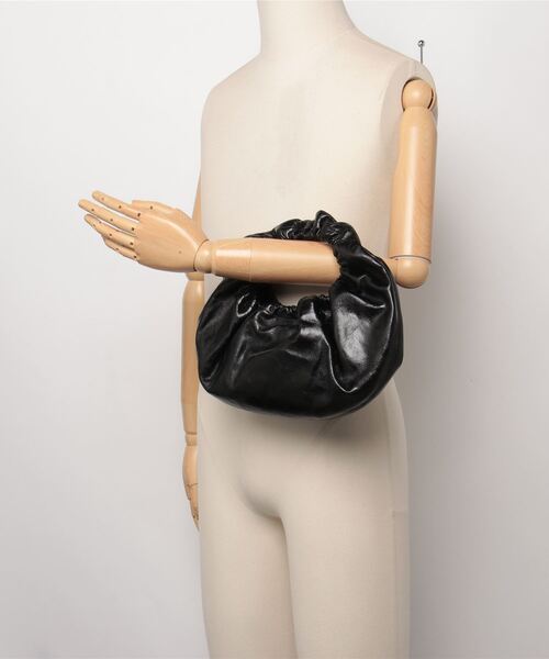 alexanderwang（アレキサンダーワン）の「CRESCENT SMALL TOP HANDLE（ハンドバッグ・レディース・ブラック・ONE SIZE）」の5枚目の写真