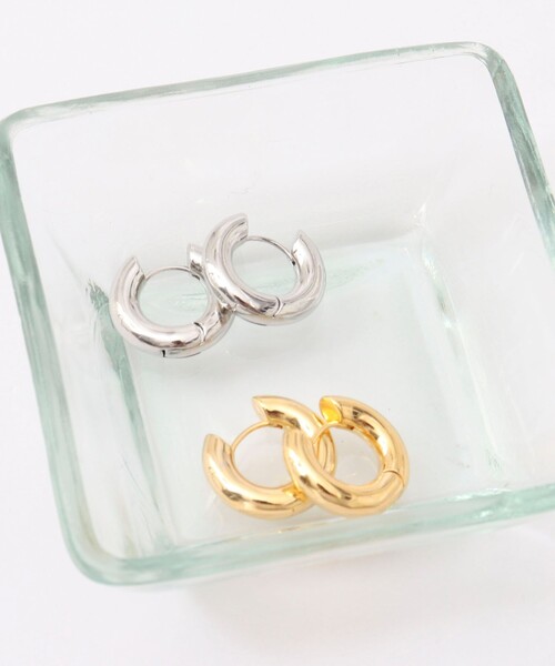NOLLEY’S（ノーリーズ）の「フープピアス（ピアス（両耳用）・レディース・シルバー/ゴールド・FREE）」の8枚目の写真