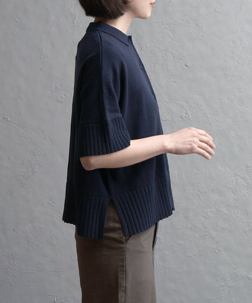 apartment department(アパートメントデパートメント)の「ドロップショルダー ニットシャツ(ポロシャツ・レディース・アイボリー/チャコール/ネイビー/ブラウン・M)」の18枚目の写真