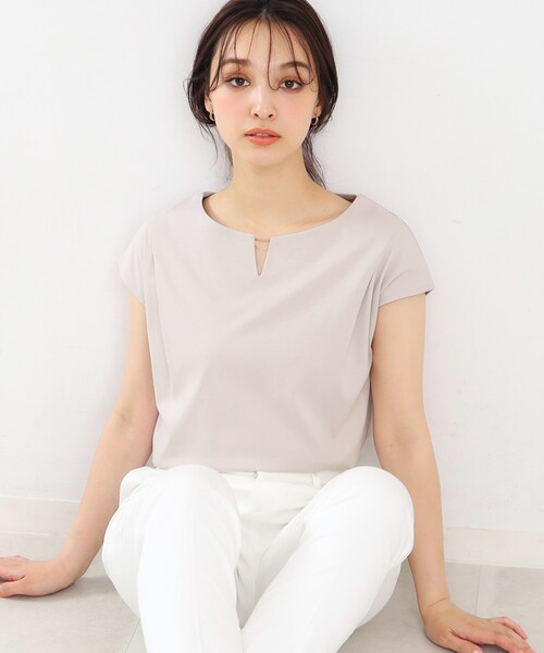 index（インデックス）の「◆《5color/XS-LLsize》キーネックフレンチトップス【接触冷感/洗濯機洗い可】（Tシャツ/カットソー・レディース・オフホワイト/ネイビー/オレンジ/サックスブルー/ナチュラル・34/36/38/40/42）」の2枚目の写真