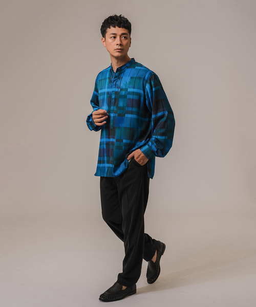 DEVEAUX(デボー) パターン バンドカラープルオーバーシャツ