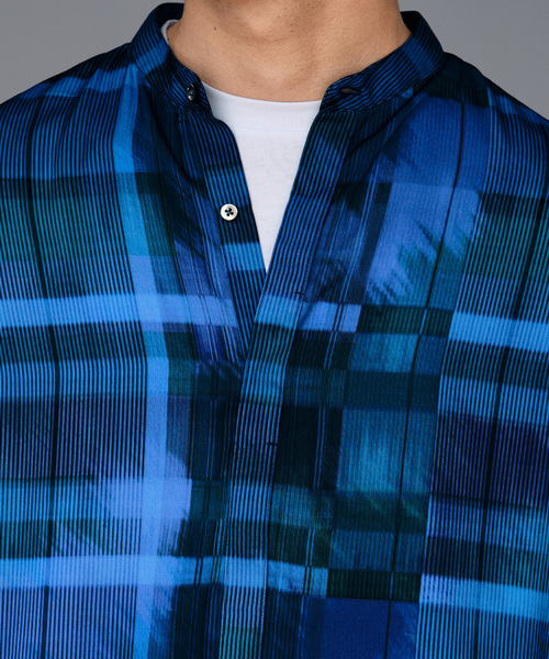EDIFICE（エディフィス）の「DEVEAUX(デボー) パターン バンドカラープルオーバーシャツ（シャツ/ブラウス・メンズ・ブルー/ブラック/チャコールグレー・MEDIUM/SMALL/LARGE）」の5枚目の写真