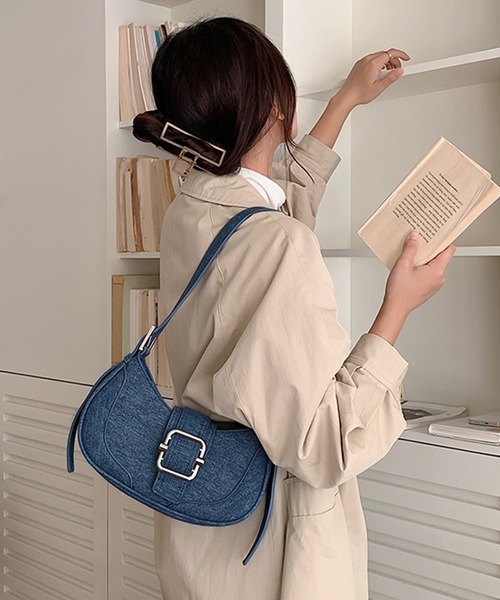 LAFFMO（ラフモ）の「ショルダーバッグ（ショルダーバッグ・レディース・ブラック/ブルー/アイボリー/ネイビー/ブラウン/シルバー・F）」の22枚目の写真