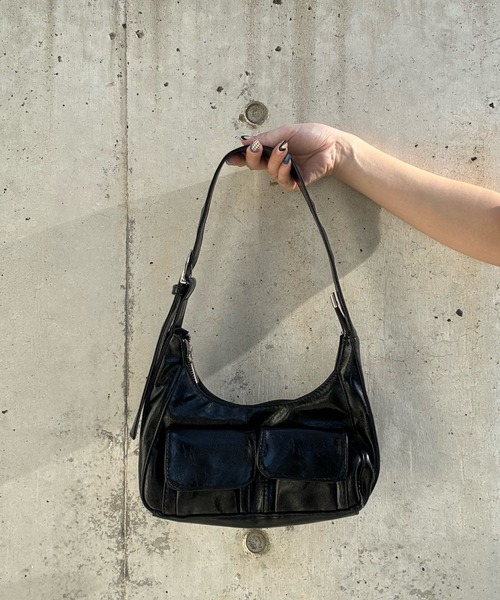 y/m by misato（イムバイミサト）の「2ポケットショルダーバッグ（ショルダーバッグ・レディース・シルバー/ブラック・FREE）」の10枚目の写真