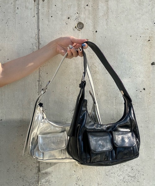 y/m by misato（イムバイミサト）の「2ポケットショルダーバッグ（ショルダーバッグ・レディース・シルバー/ブラック・FREE）」の13枚目の写真