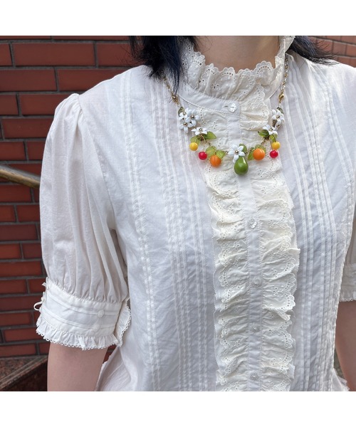 スカラップレース使いブラウス