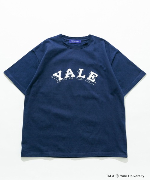 URBAN RESEARCH Sonny Label(アーバンリサーチサニーレーベル)の「YALEカレッジエンブロイダリーTシャツ(Tシャツ/カットソー・メンズ・オフホワイト/ネイビー・LARGE/MEDIUM)」の2枚目の写真