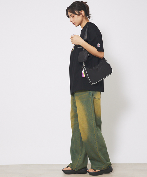 ABAHOUSE（アバハウス）の「【cheek/ チーク】square sholder/スクエア ショルダーバッグ /ユニセックス（ショルダーバッグ・メンズ・ホワイト/ブラック・フリー）」の4枚目の写真