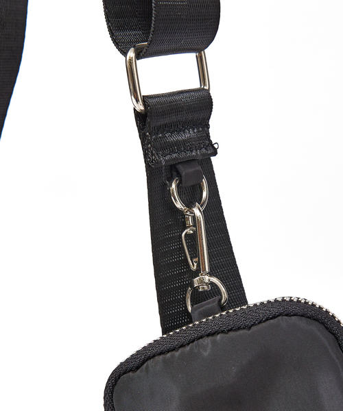 ABAHOUSE（アバハウス）の「【cheek/ チーク】square sholder/スクエア ショルダーバッグ /ユニセックス（ショルダーバッグ・メンズ・ホワイト/ブラック・フリー）」の9枚目の写真