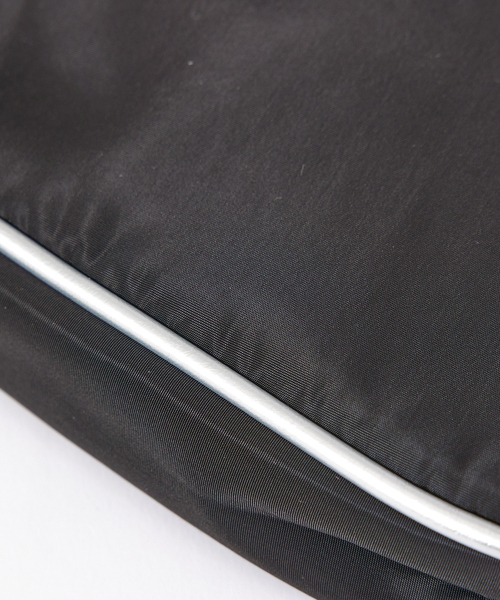 ABAHOUSE（アバハウス）の「【cheek/ チーク】square sholder/スクエア ショルダーバッグ /ユニセックス（ショルダーバッグ・メンズ・ホワイト/ブラック・フリー）」の13枚目の写真