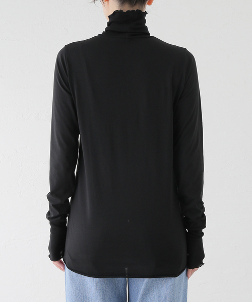 JOURNAL STANDARD LUXE(ジャーナルスタンダード ラックス)の「エアジャージー タートルネックプルオーバー(ジャージ・レディース・ブラック/ホワイト・FREE)」の14枚目の写真