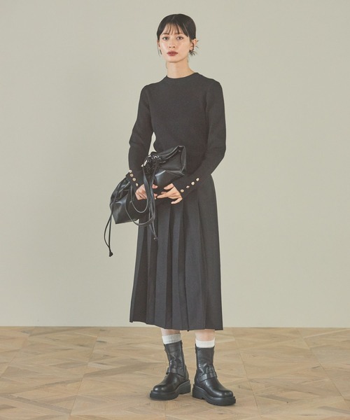 LAKOLE（ラコレ）の「プリーツミディスカート / 149571（スカート・レディース・ブラウン/グレー/ブラック・SMALL/MEDIUM）」の9枚目の写真