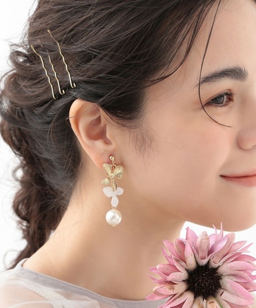 CALIN STANDARD(カリンスタンダード)の「◆◆金属アレルギー対応◆◆〈ecru〉 ダブルフラワーイヤリング(イヤリング・レディース・ゴールド・FREE)」の6枚目の写真