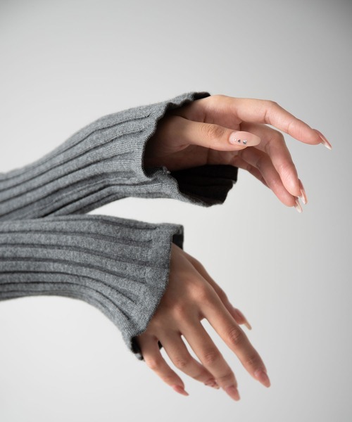 A'GEM/9 × .kom 『.KOM/ドットケーオーエム』 クロップバックリボントップス（ニット/セーター）｜.KOM（ドットコム）