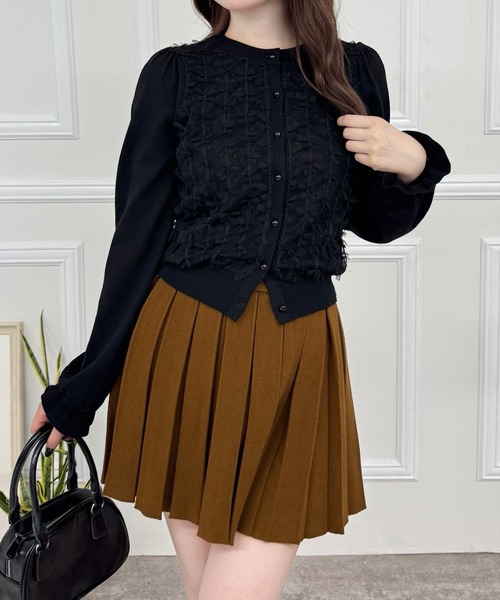 clear（クリア）の「ニットプリーツミニスカート[細見え] ≪2024AW新作≫（スカート・レディース・グレー/ブラック/ブラウン・F）」の4枚目の写真