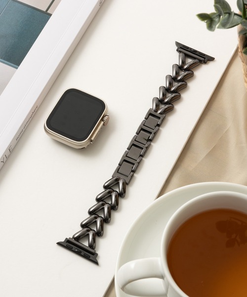 emonique(エモニーク)の「スマートウォッチバンド Apple Watch バンド 合金【38/40/41/42/44/45/49mm対応】(デジタル腕時計・レディース・ブラック/シルバー/ゴールド/ピンクゴールド・38/42)」の10枚目の写真