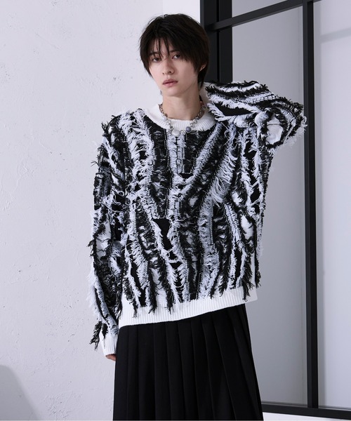 Ellno Loset(エルノロゼット)の「フリンジジャガードプルオーバー(ニット/セーター・メンズ・ブラック/オフホワイト/パープル・SMALL/MEDIUM/LARGE)」の20枚目の写真