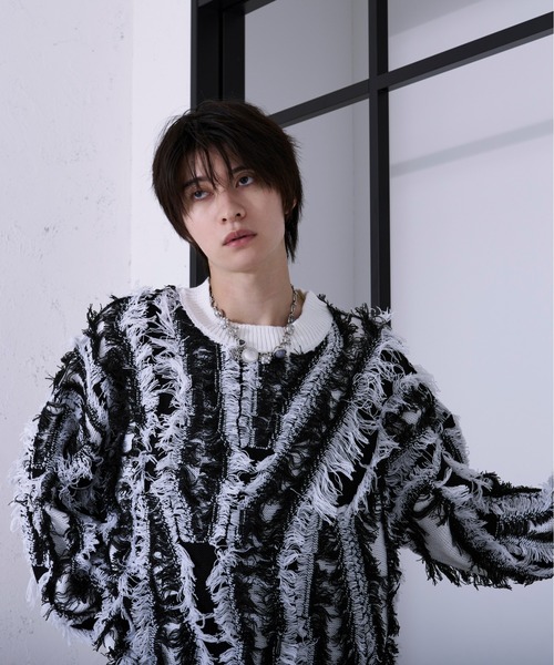 Ellno Loset(エルノロゼット)の「フリンジジャガードプルオーバー(ニット/セーター・メンズ・ブラック/オフホワイト/パープル・SMALL/MEDIUM/LARGE)」の17枚目の写真