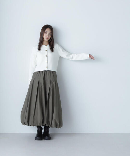 NATURAL BEAUTY BASIC（ナチュラルビューティーベーシック）の「◇ハートボタンニットジャケット（カーディガン/ボレロ・レディース・ブラック/グレー/オフホワイト・FREE）」の14枚目の写真