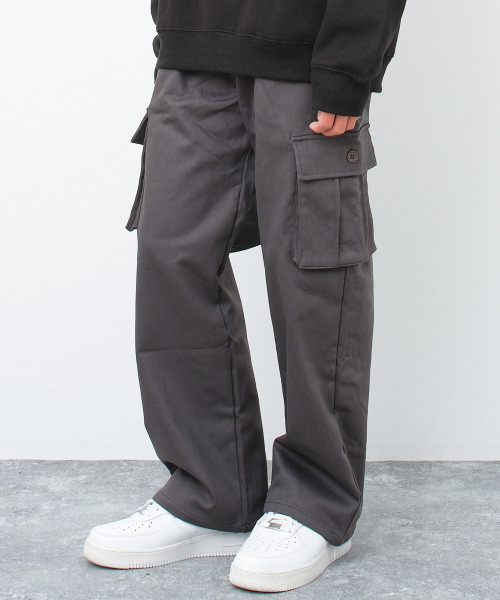 RAT EFFECT(ラットエフェクト)の「裏フリースワイドタックカーゴパンツ(カーゴパンツ・キッズ・チャコールグレー/ブラック/カーキ・170/160/150/140/130)」の1枚目の写真