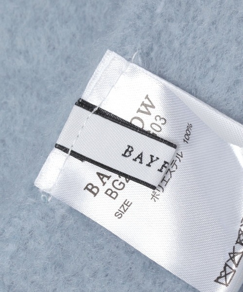 BAYFLOW（ベイフロー）の「[今年らしいボリューム感]ロゴ刺繍マフラー（マフラー・レディース・オフホワイト/サックスブルー・FREE）」の11枚目の写真