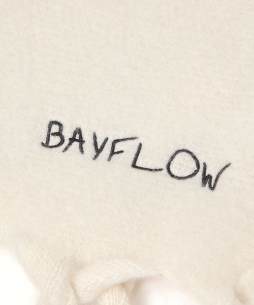 BAYFLOW（ベイフロー）の「[今年らしいボリューム感]ロゴ刺繍マフラー（マフラー・レディース・オフホワイト/サックスブルー・FREE）」の12枚目の写真