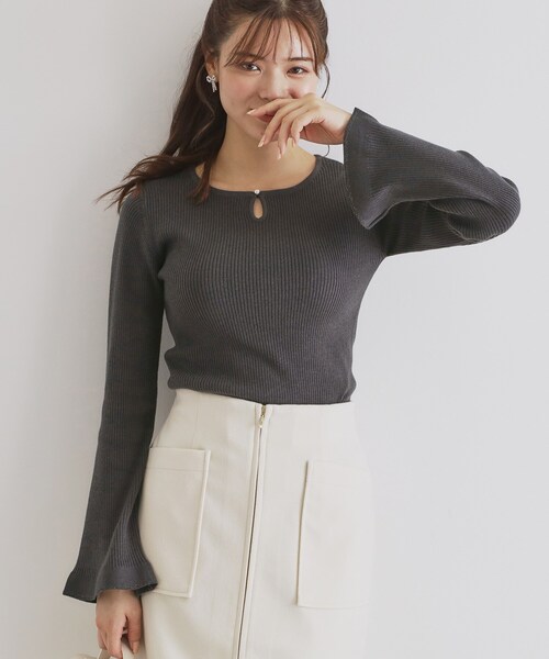 セール】フロントパール袖フリルリブニット【洗濯機洗い可】（ニット