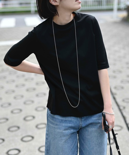 &HALF(アンドハーフ)の「接触冷感クルーネック半袖カットソー(Tシャツ・日本製)(Tシャツ/カットソー・レディース・ブルー/オフホワイト/ネイビー/ベージュ/ブラック/ピンク・M/LL/L)」の1枚目の写真