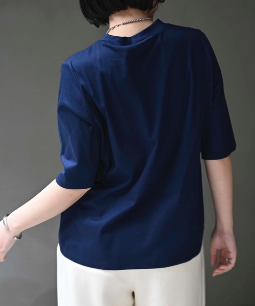 &HALF(アンドハーフ)の「接触冷感クルーネック半袖カットソー(Tシャツ・日本製)(Tシャツ/カットソー・レディース・ブルー/オフホワイト/ネイビー/ベージュ/ブラック/ピンク・M/LL/L)」の22枚目の写真
