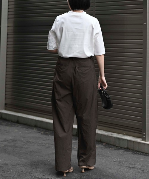 &HALF(アンドハーフ)の「接触冷感クルーネック半袖カットソー(Tシャツ・日本製)(Tシャツ/カットソー・レディース・ブルー/オフホワイト/ネイビー/ベージュ/ブラック/ピンク・M/LL/L)」の9枚目の写真