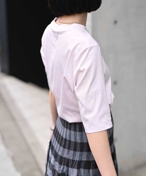 &HALF(アンドハーフ)の「接触冷感クルーネック半袖カットソー(Tシャツ・日本製)(Tシャツ/カットソー・レディース・ブルー/オフホワイト/ネイビー/ベージュ/ブラック/ピンク・M/LL/L)」の18枚目の写真