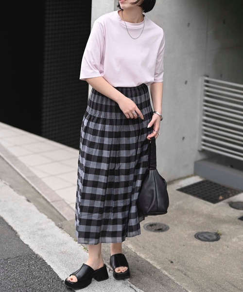 &HALF(アンドハーフ)の「接触冷感クルーネック半袖カットソー(Tシャツ・日本製)(Tシャツ/カットソー・レディース・ブルー/オフホワイト/ネイビー/ベージュ/ブラック/ピンク・M/LL/L)」の19枚目の写真