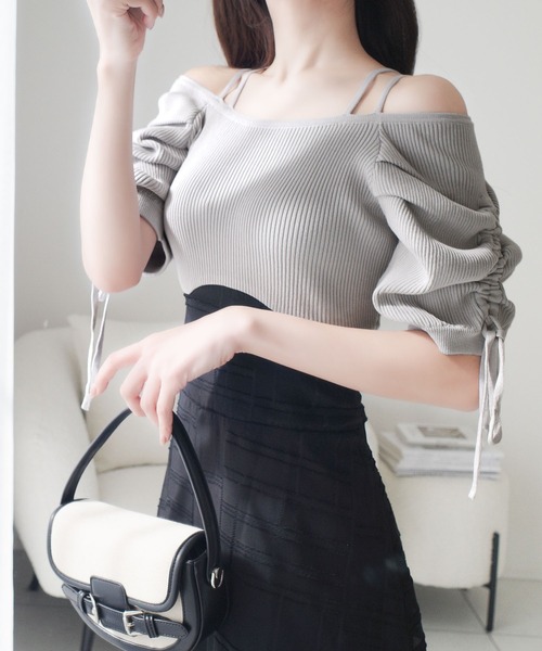 mily bilet（ミウィビレット）の「【mily bilet】1枚で映える主役級。オフショル2wayパフ袖リボンニットドッキングワンピース（ワンピース・レディース・ベージュ系2/グレー/ベージュ系1・X-LARGE/SMALL/MEDIUM/LARGE）」の4枚目の写真
