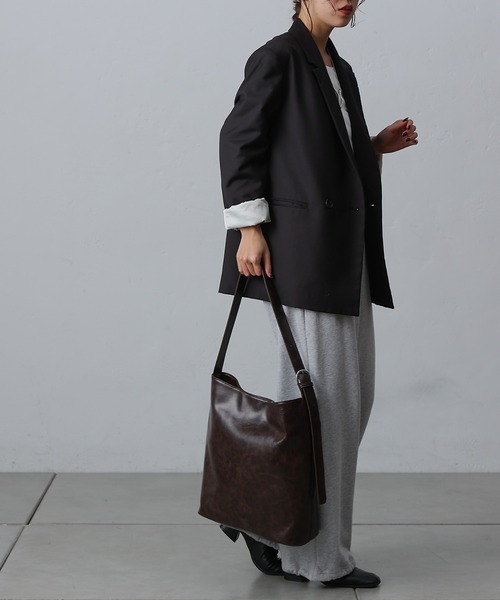 COLONY 2139（コロニートゥーワンスリーナイン）の「ヴィンテージ合皮ワンショルダーバッグ（ショルダーバッグ・レディース・ブラウン/アイボリー/ブラック・FREE）」の17枚目の写真